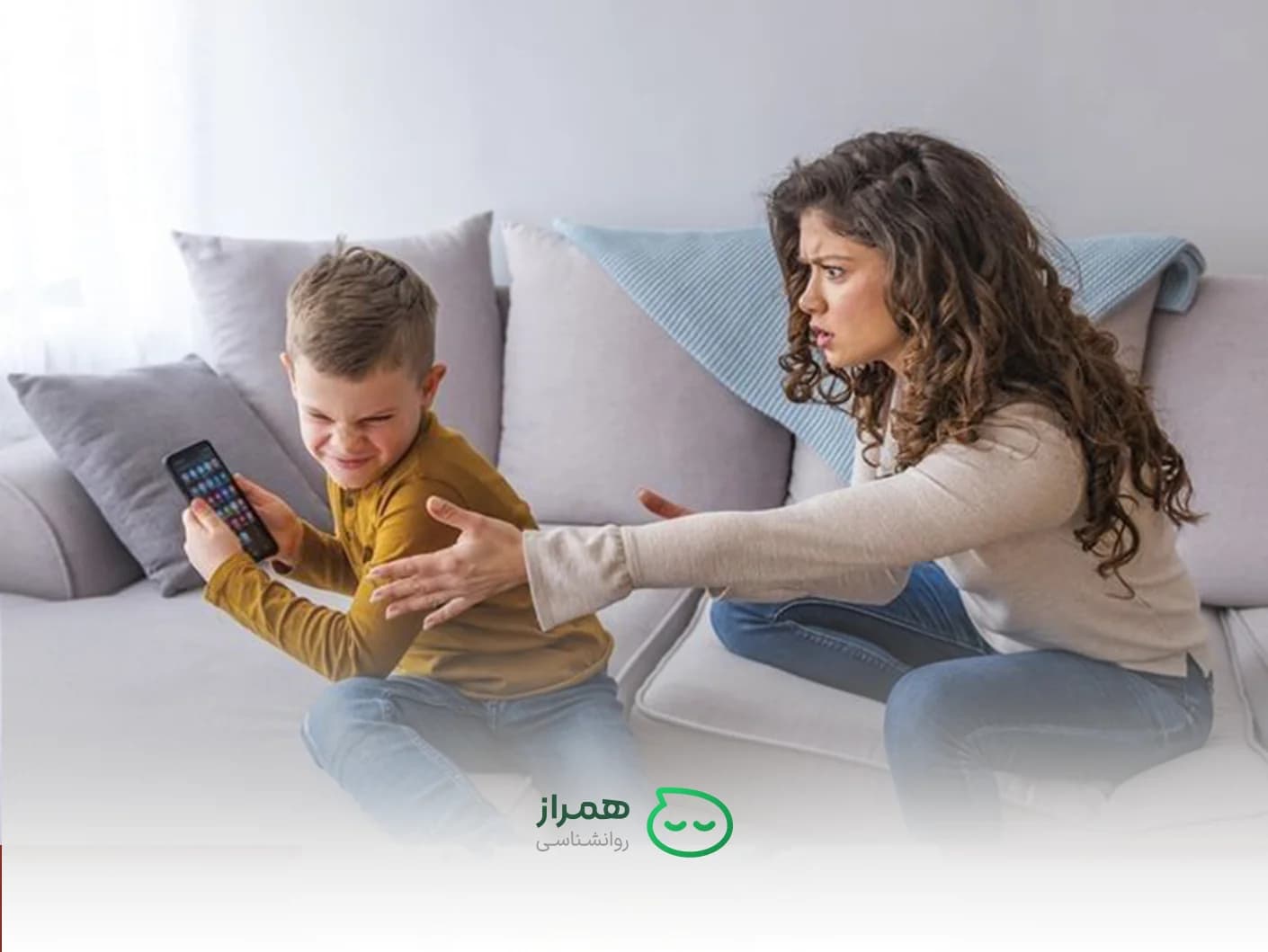 Mother arguing with child over smartphone use – parenting challenges in digital age – Hamraz Psychology